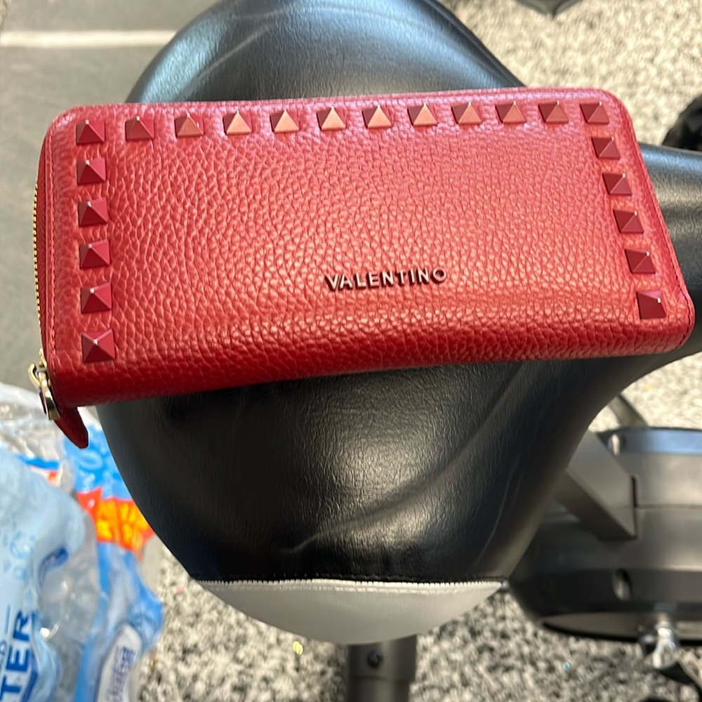 Valentino wallet